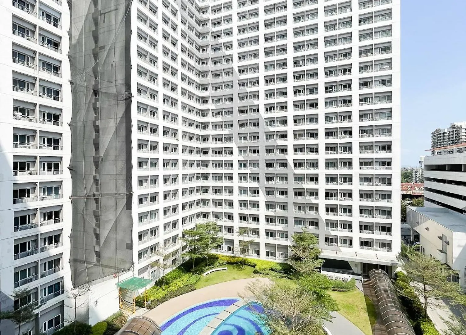 Houzz 845 By Houzztelity Aparthotel Manila